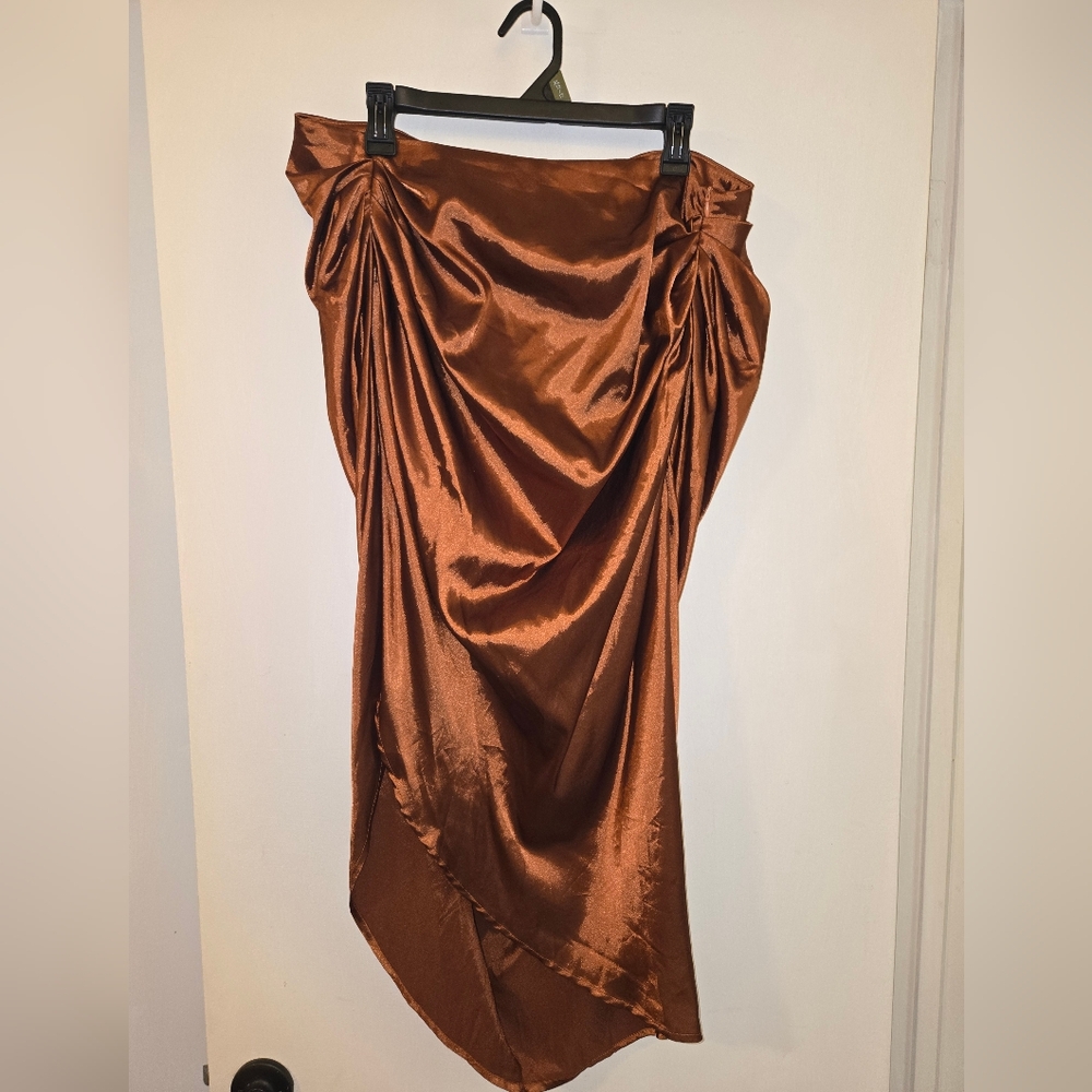 Elegant Brown Satin Skirt